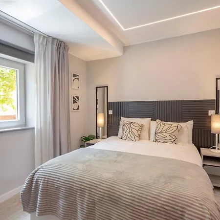 빌라 Family-friendly With Private Pool & Rooftop Oasis *