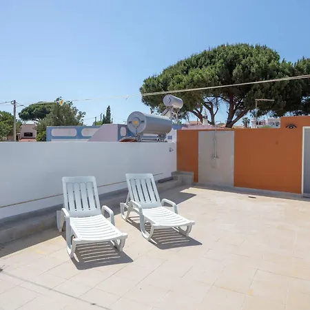 Family-friendly With Private Pool & Rooftop Oasis Villa Alvor