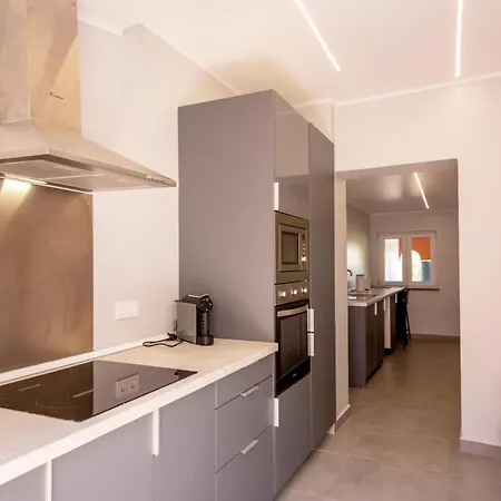 빌라 Family-friendly With Private Pool & Rooftop Oasis