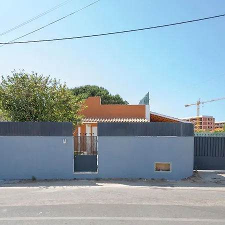 Family-friendly With Private Pool & Rooftop Oasis
