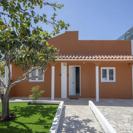 Family-friendly With Private Pool & Rooftop Oasis