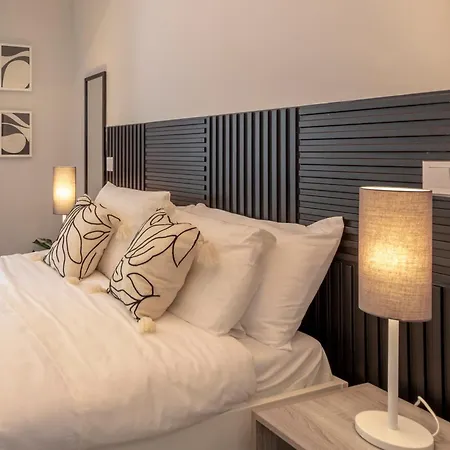 Family-friendly With Private Pool & Rooftop Oasis