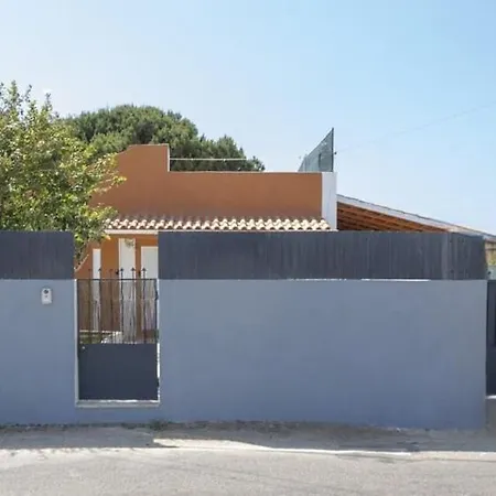 Family-friendly With Private Pool & Rooftop Oasis Villa