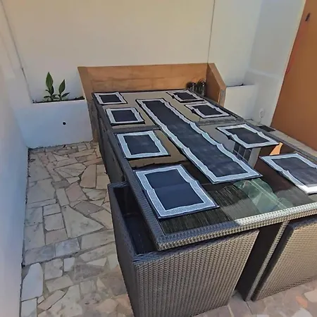 Family-friendly With Private Pool & Rooftop Oasis 빌라 알보르