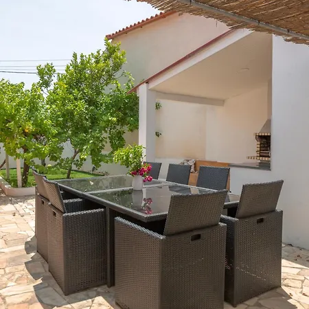 빌라 Family-friendly With Private Pool & Rooftop Oasis *