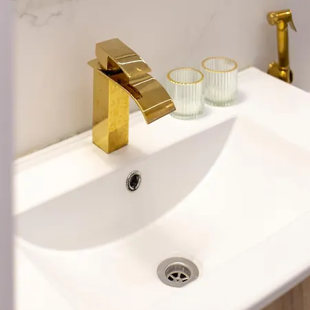 Family-friendly With Private Pool & Rooftop Oasis